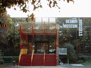 Buitengevel en trap Design Museum Brussels