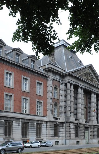 Kazerne Luitenant-Generaal Baron de Witte de Haelen