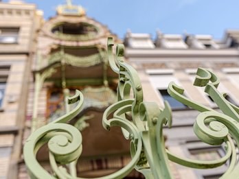 gevel en detail Huis Saint-Cyr